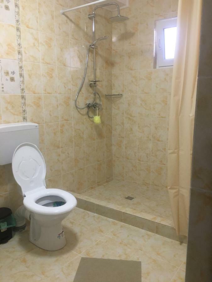 Raven Comstar Apartment คอร์บู ภายนอก รูปภาพ
